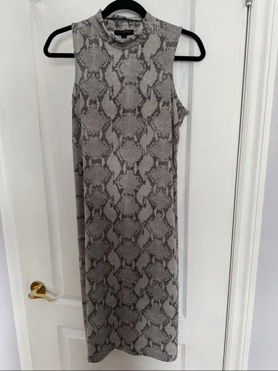 Banana Republic Sleeveless Snake-Print Midi Dress in Gray and Black - Picture 1 of 4